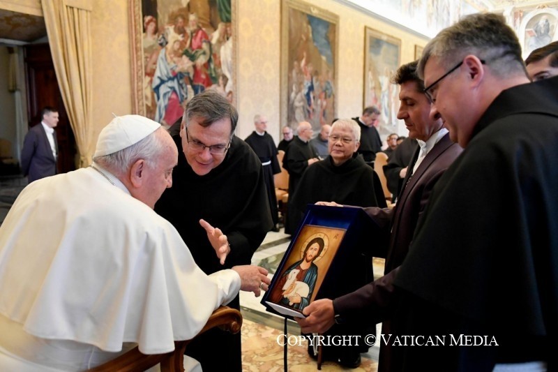 papaFrancesco1.jpg